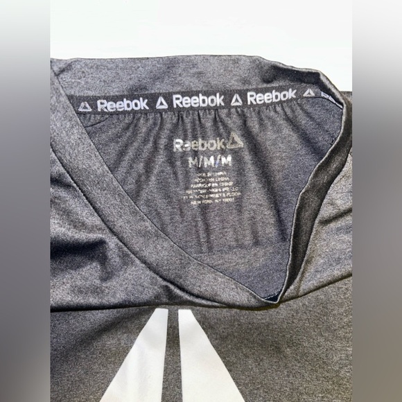Men’s Reebok Tank Top. Size medium - Picture 2 of 3